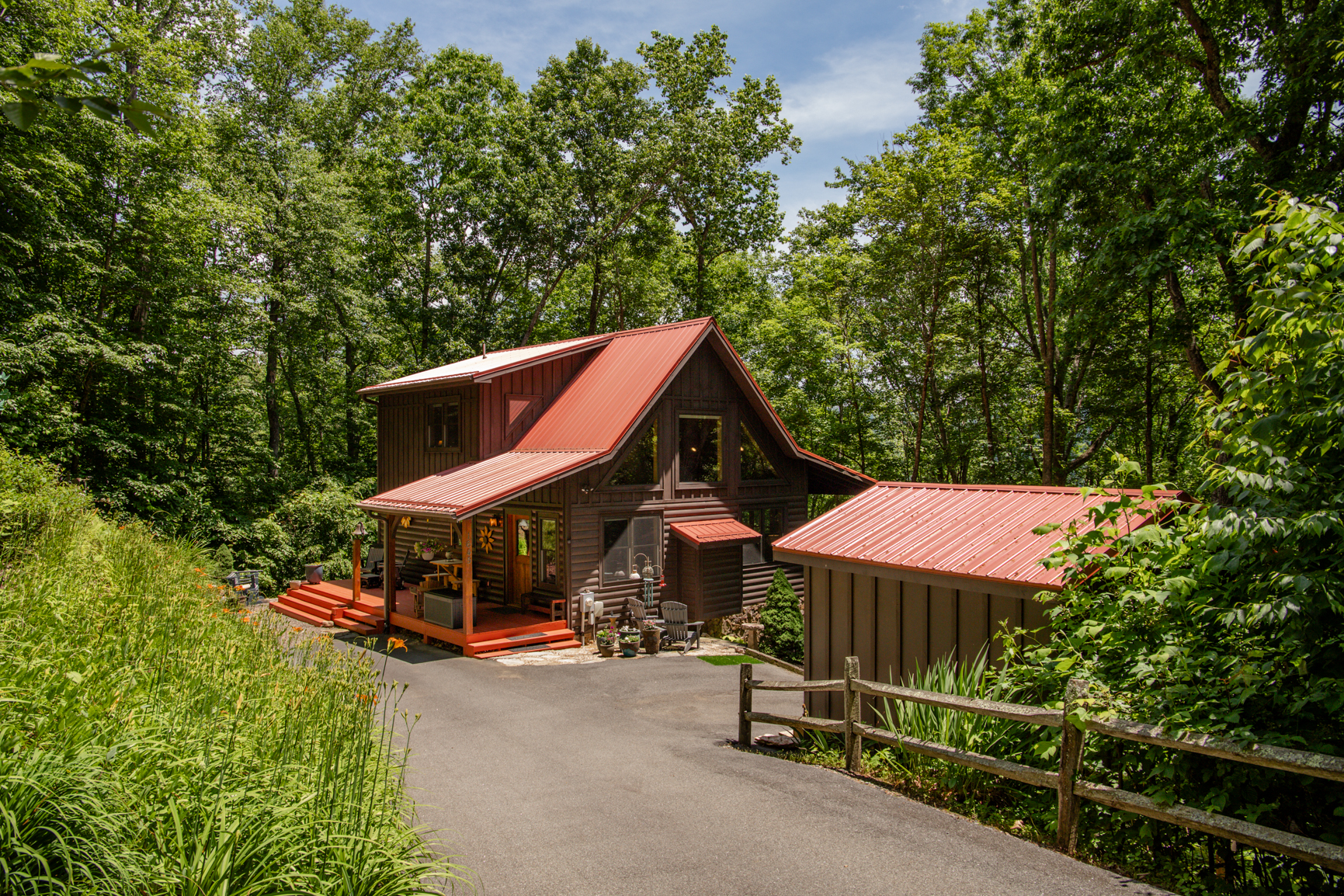 1645 Carefree Cove RD